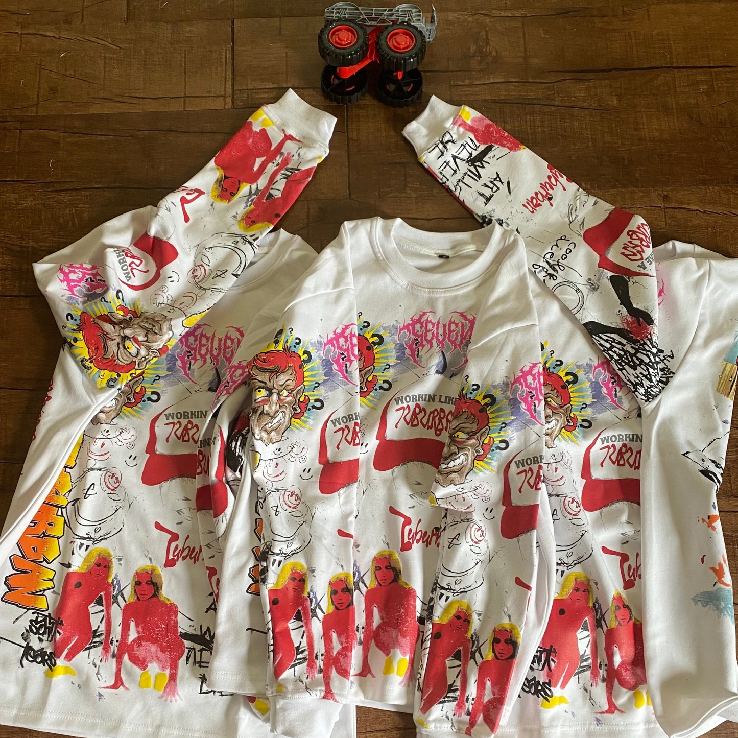 "Art Will Never Die" Longsleeve